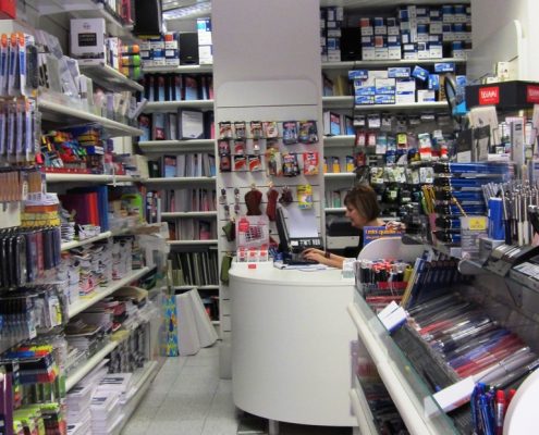 giro-di-penna-affiliato-buffeti-via-marconi-bologna-interno-negozio